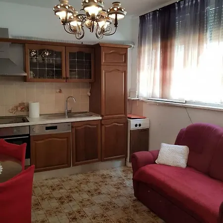 Holiday home Haus Marjanne *